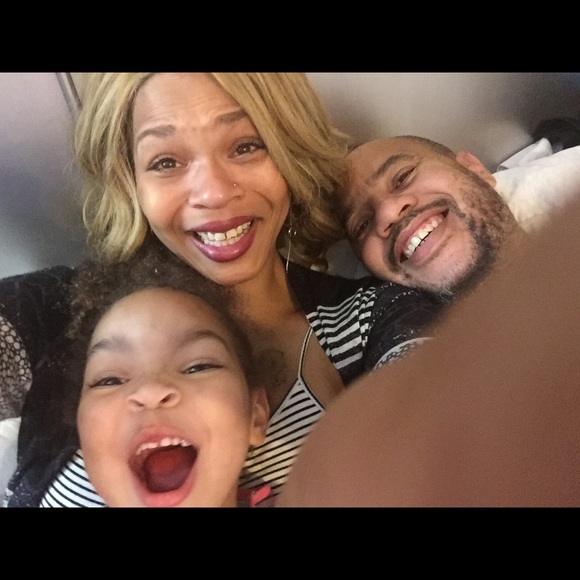 Meet your Posher, AJAllDay - Picture 3 of 8